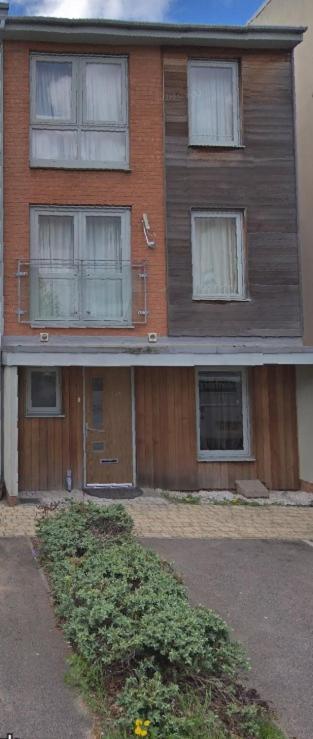 Ko 3 Bed House Apartamento Dartford